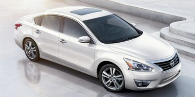 2015 Nissan Altima S's photo
