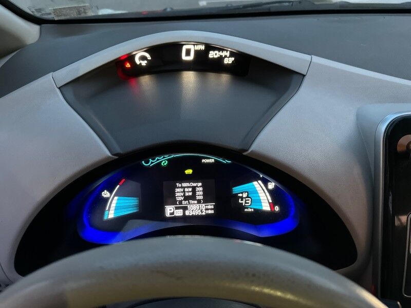 2015 Nissan LEAF 4dr HB SV *Ltd Avail* Arlington VA