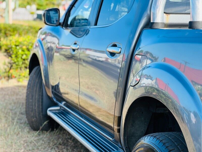 2015 Nissan NAVARA ST-X (2.3L Bi-Turbo Diesel) Vaitele 2015 Nissan NAVARA ST-X (2.3L Bi-Turbo Diesel) Vaitele