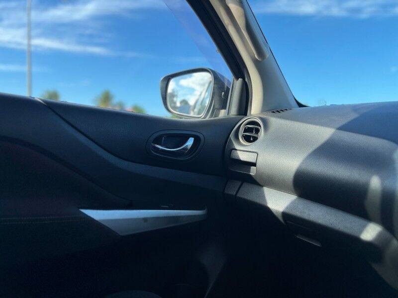 2015 Nissan NAVARA ST-X (2.3L Bi-Turbo Diesel) Vaitele 2015 Nissan NAVARA ST-X (2.3L Bi-Turbo Diesel) Vaitele
