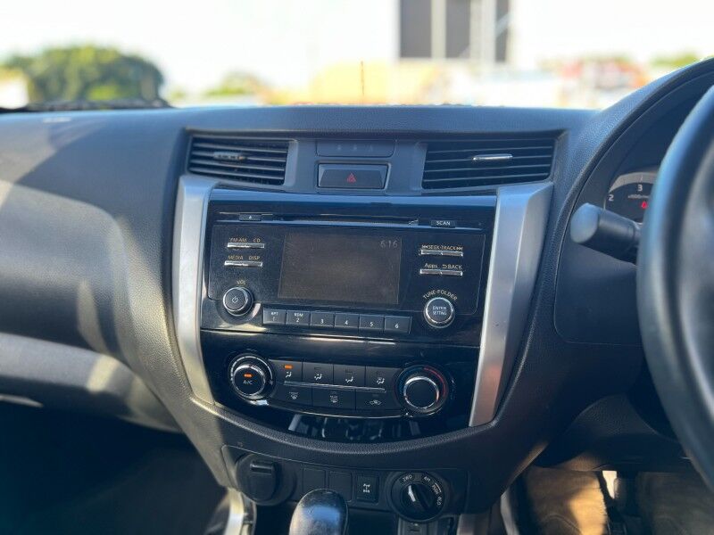 2015 Nissan NAVARA ST-X (2.3L Bi-Turbo Diesel) Vaitele 2015 Nissan NAVARA ST-X (2.3L Bi-Turbo Diesel) Vaitele