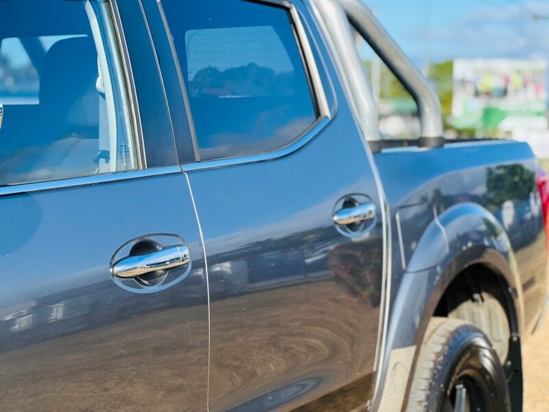 2015 Nissan NAVARA ST-X (2.3L Bi-Turbo Diesel) Vaitele 2015 Nissan NAVARA ST-X (2.3L Bi-Turbo Diesel) Vaitele