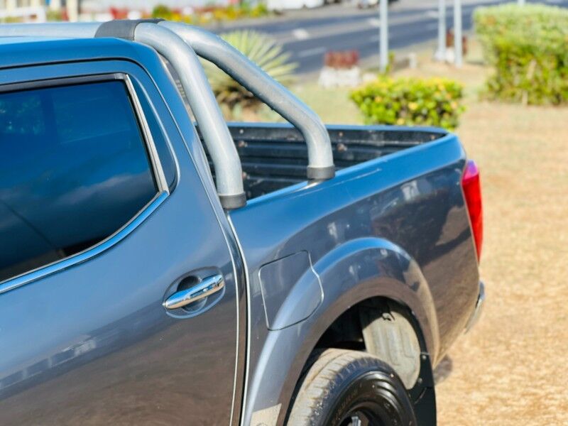 2015 Nissan NAVARA ST-X (2.3L Bi-Turbo Diesel) Vaitele 2015 Nissan NAVARA ST-X (2.3L Bi-Turbo Diesel) Vaitele
