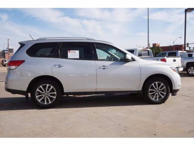 2015 Nissan Pathfinder SV Oshkosh WI