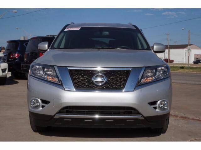 2015 Nissan Pathfinder SV Oshkosh WI