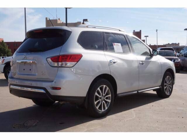 2015 Nissan Pathfinder SV Oshkosh WI
