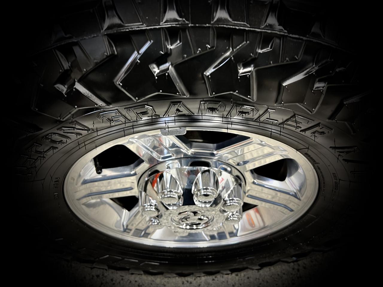 RAM2500 CREW CAB 4X412