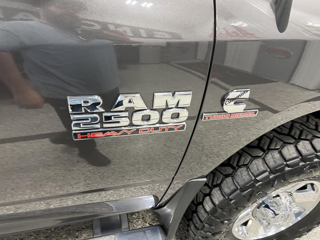 RAM2500 CREW CAB 4X416