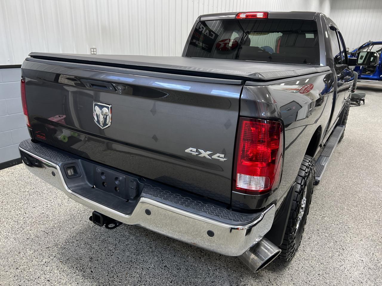 RAM2500 CREW CAB 4X46