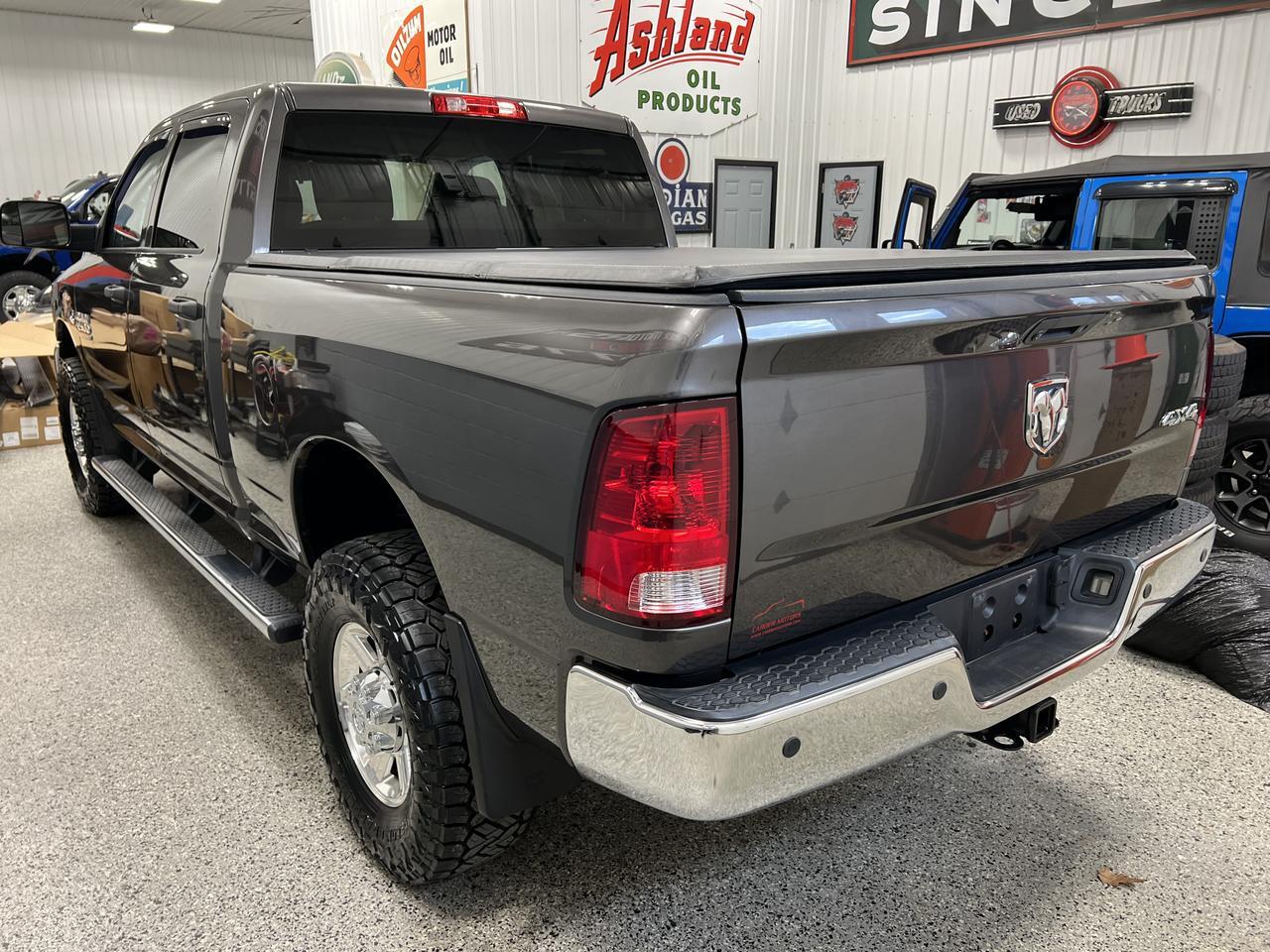 RAM2500 CREW CAB 4X44