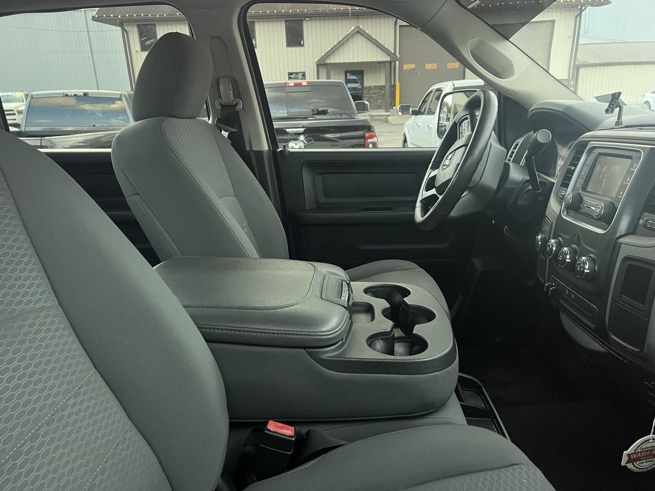 RAM2500 CREW CAB 4X420