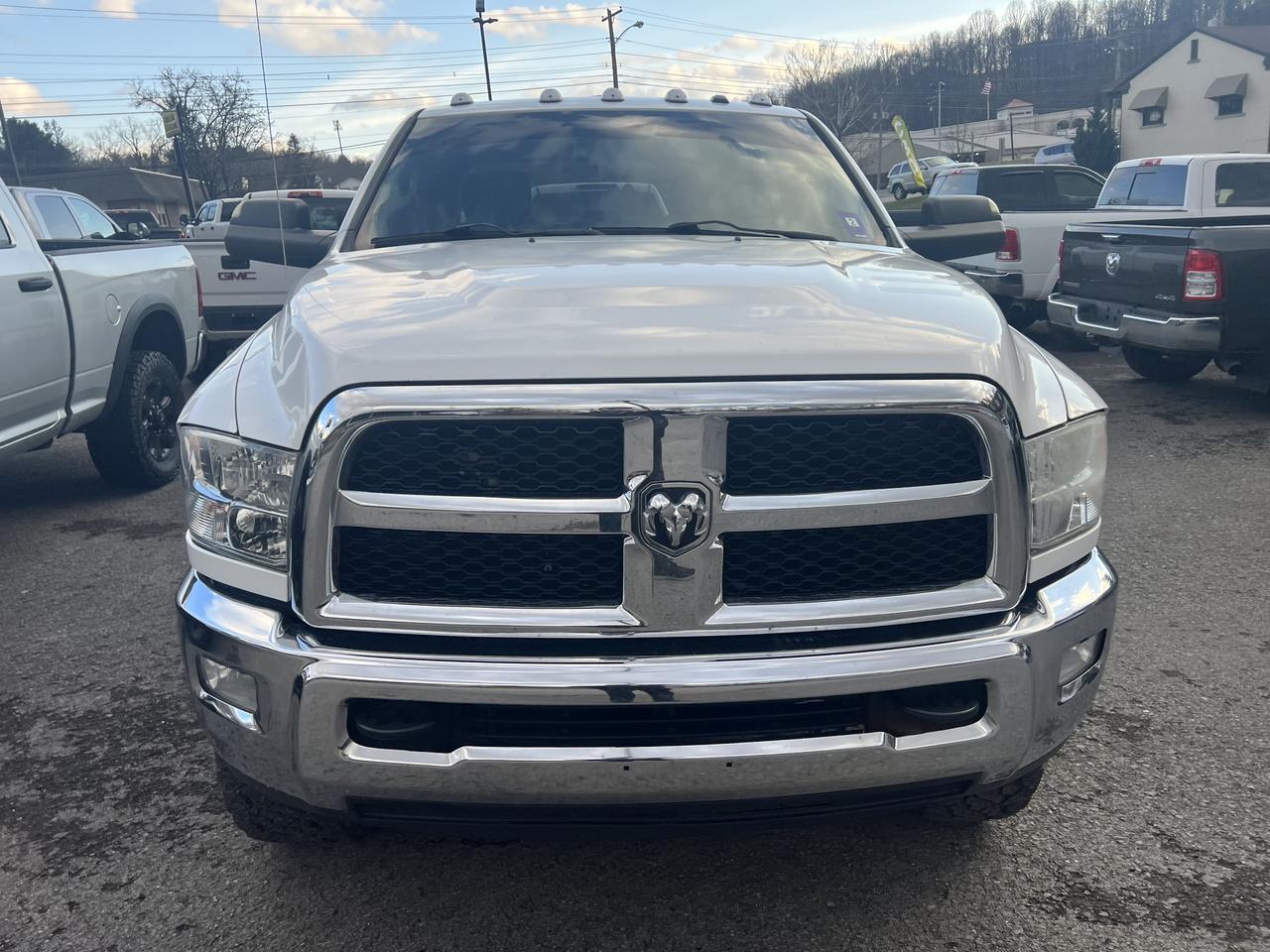 RAM2500 CREW CAB 4X42