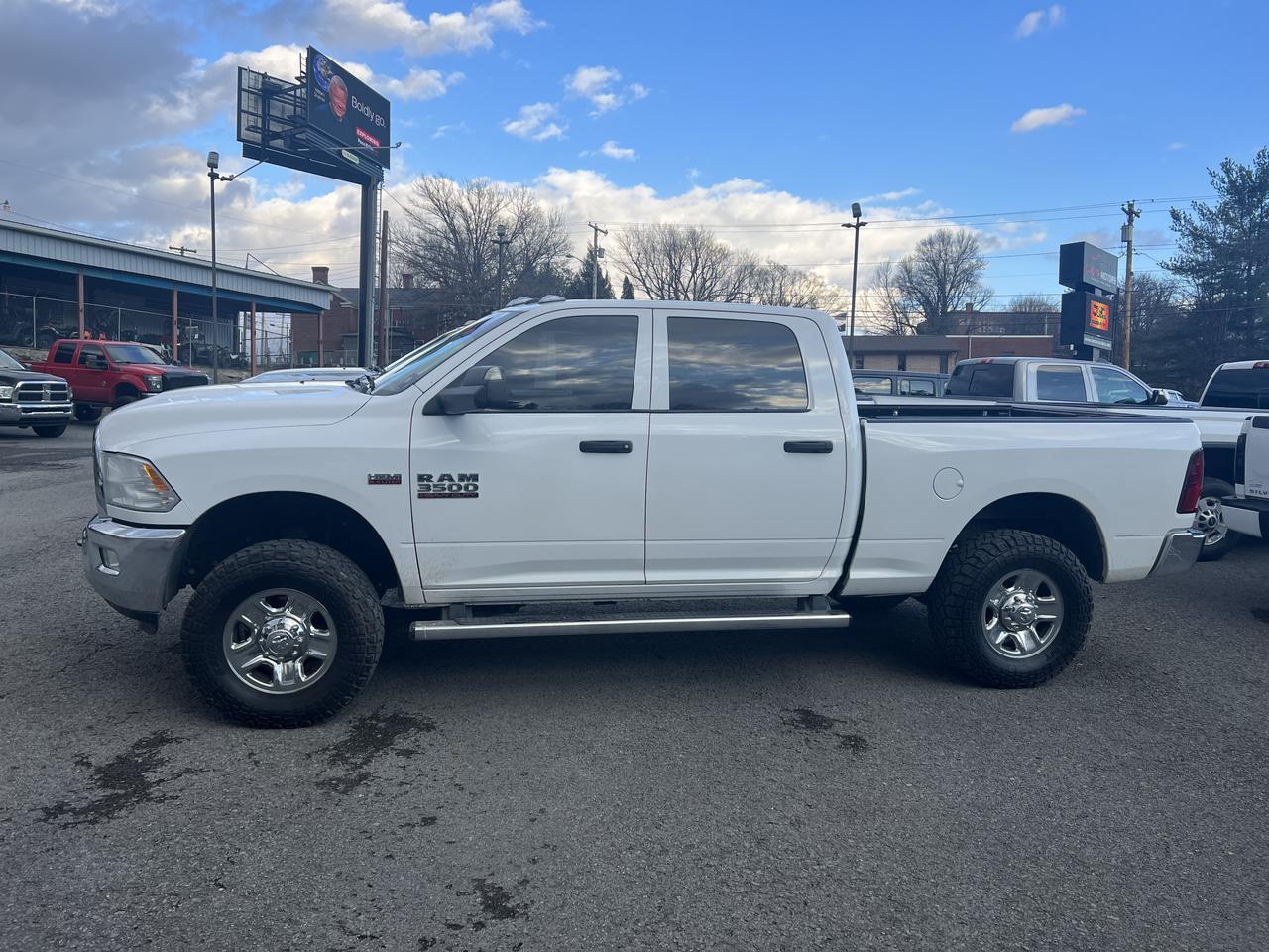 RAM2500 CREW CAB 4X44