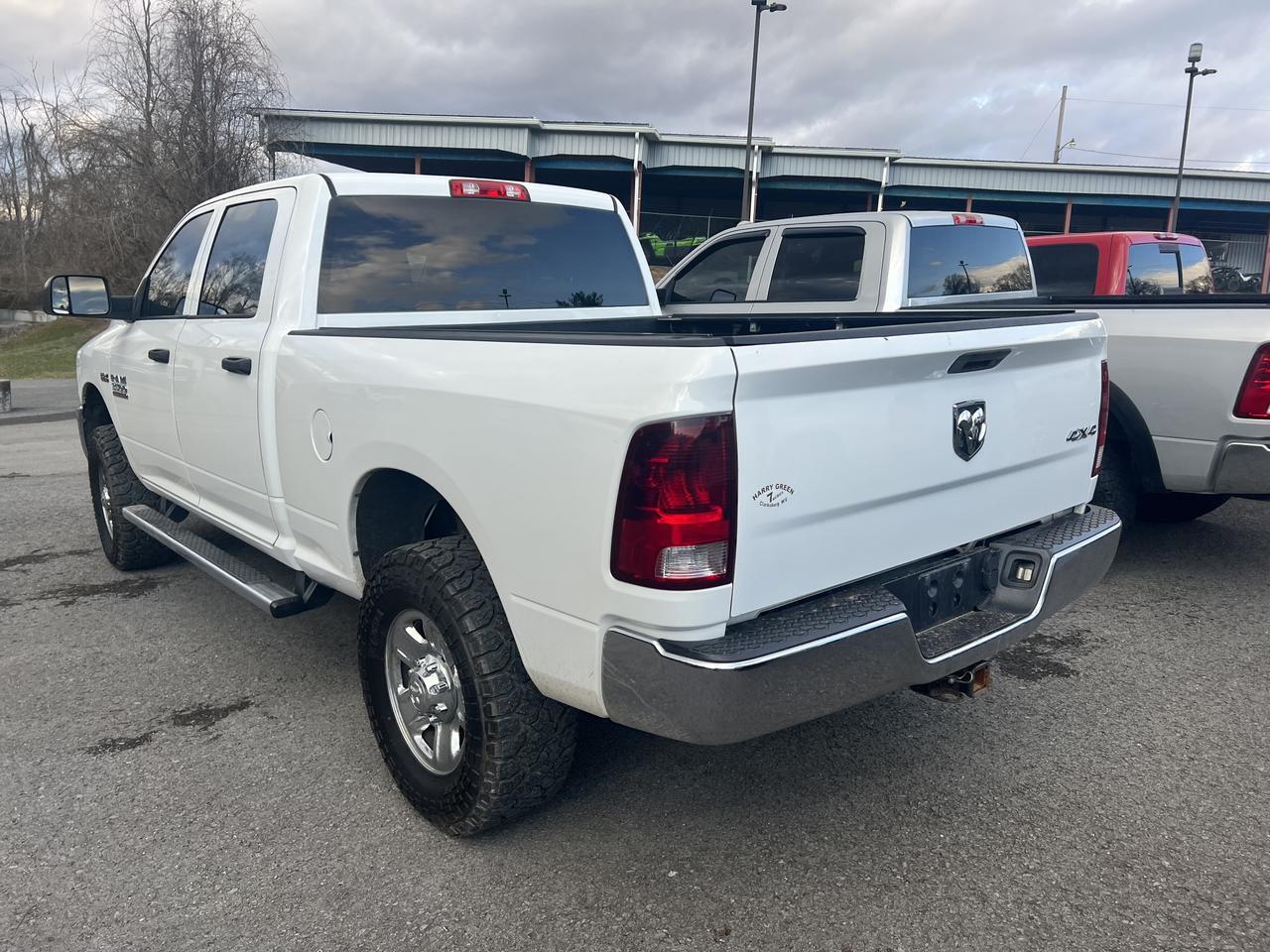 RAM2500 CREW CAB 4X45