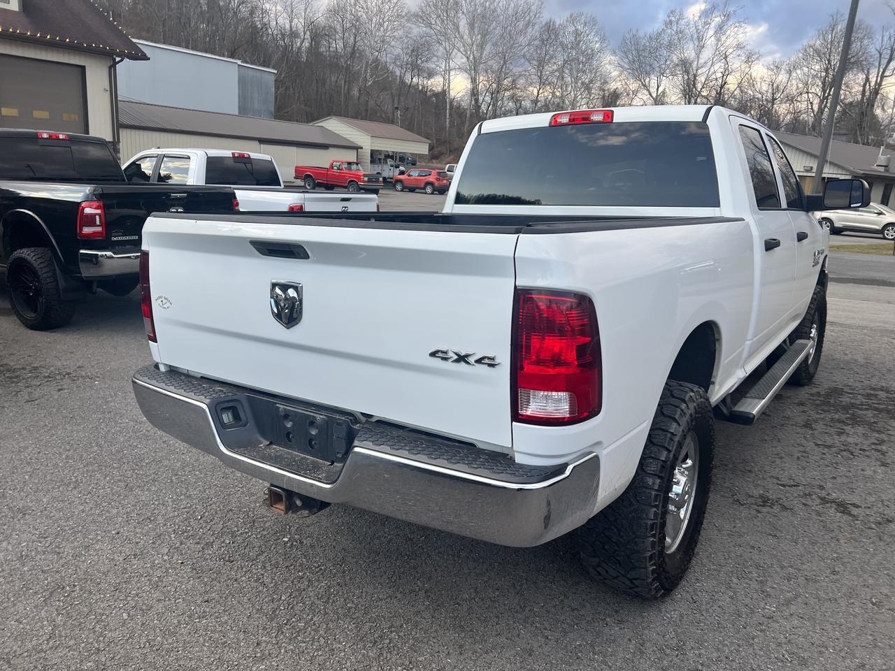 RAM2500 CREW CAB 4X47