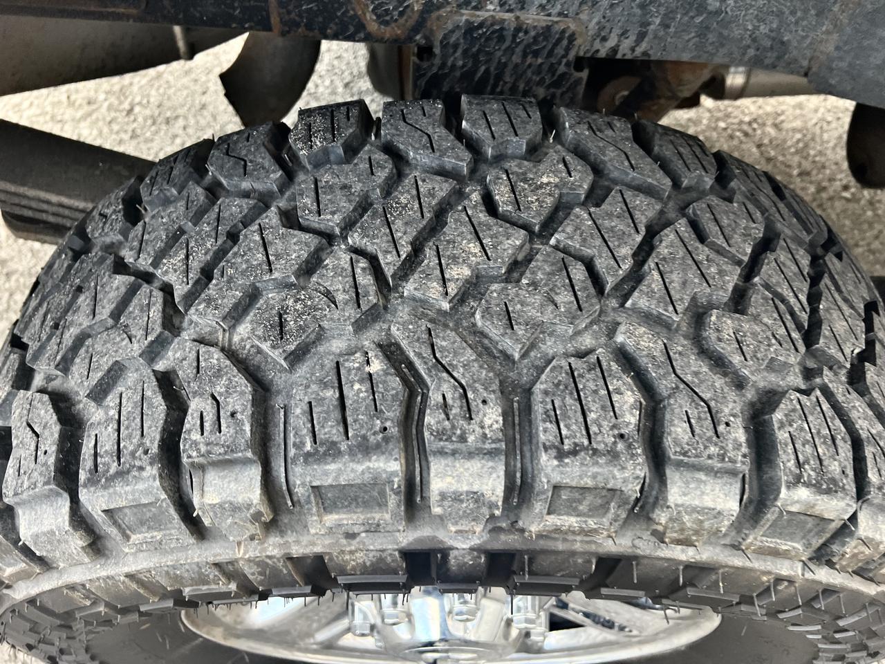 RAM2500 CREW CAB 4X412