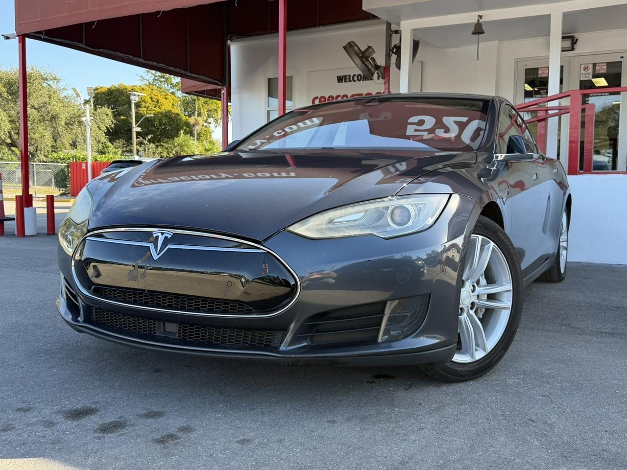 2015 Tesla Model S S