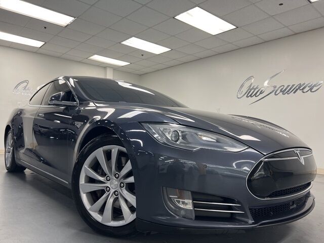 2015 Tesla Model S 45579091