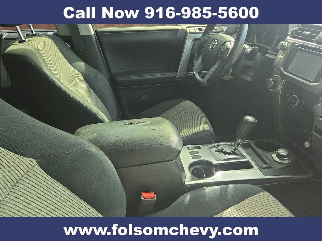 2015 Toyota 4Runner SR5 2015 Toyota 4Runner SR5