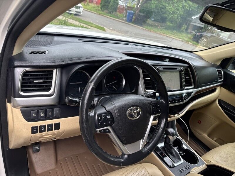 2015 Toyota Highlander Limited Platinum AWD Arlington VA