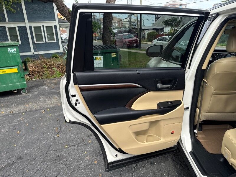 2015 Toyota Highlander Limited Platinum AWD Arlington VA