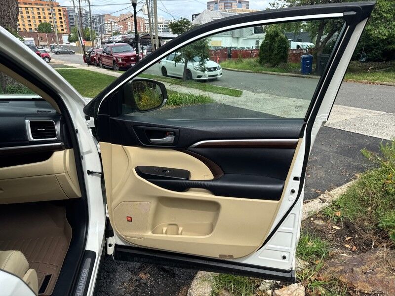 2015 Toyota Highlander Limited Platinum AWD Arlington VA