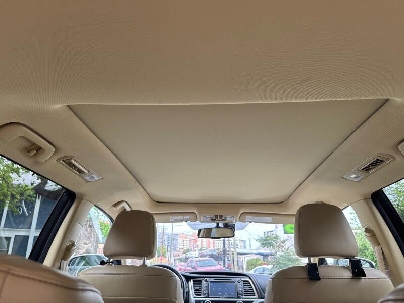 2015 Toyota Highlander Limited Platinum AWD Arlington VA