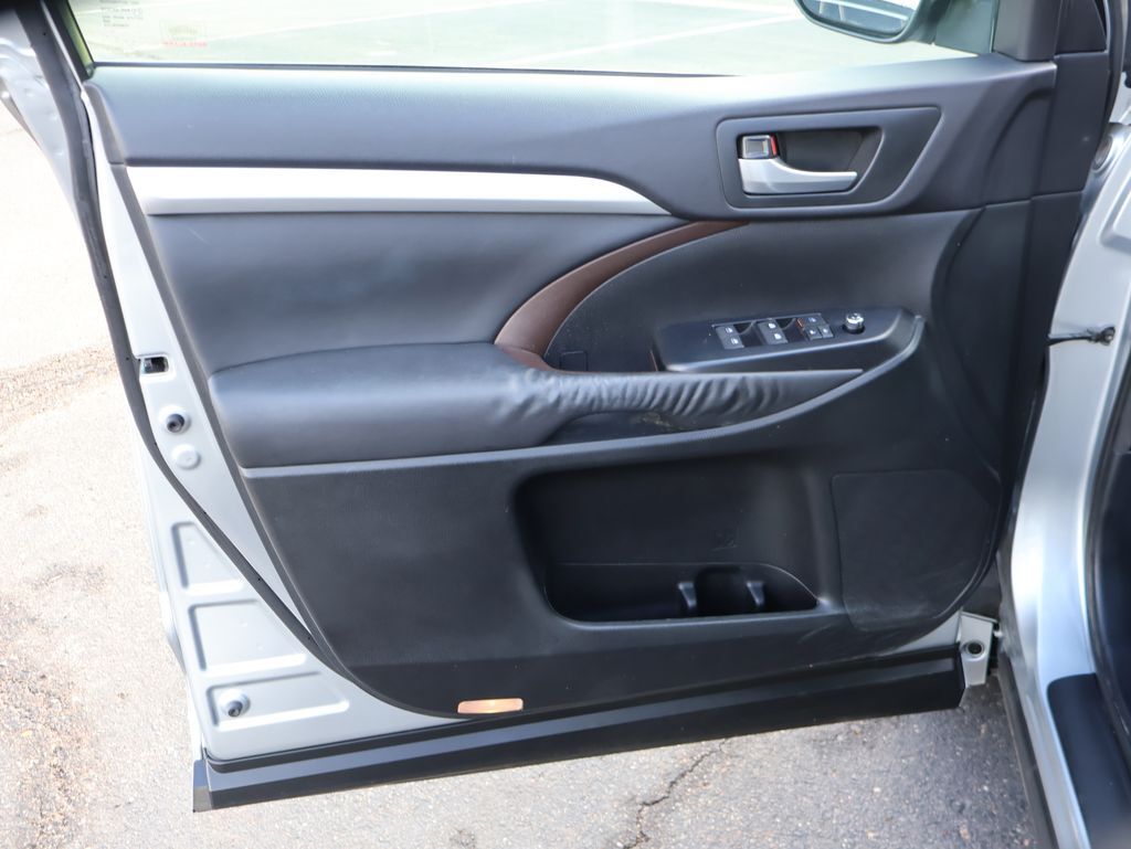2015 Toyota Highlander XLE V6