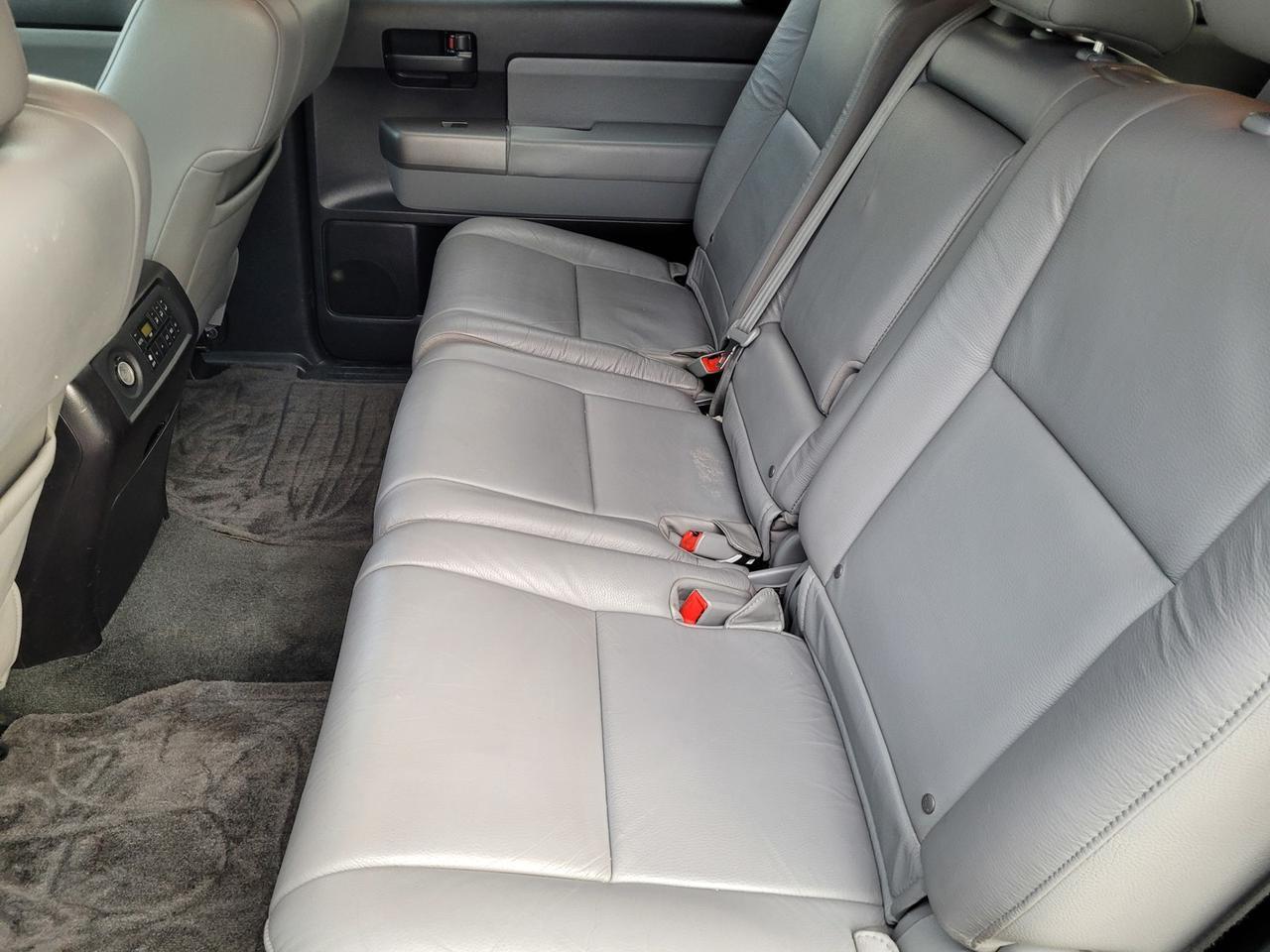 2015 Toyota SEQUOIA SR5 8 PASS V8 Vacaville CA 2015 Toyota SEQUOIA SR5 8 PASS V8 Vacaville CA