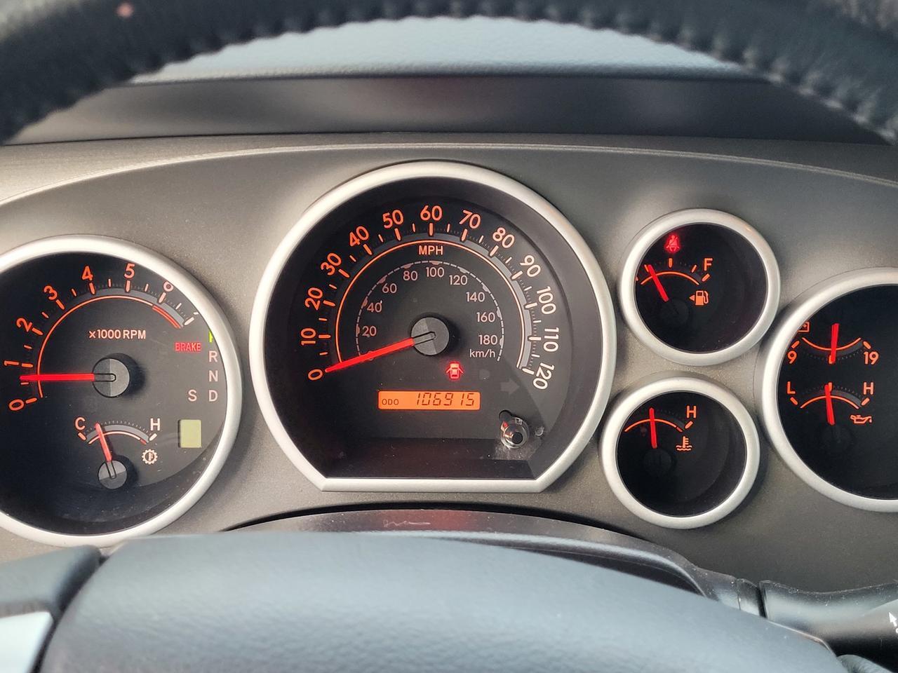 2015 Toyota SEQUOIA SR5 8 PASS V8 Vacaville CA 2015 Toyota SEQUOIA SR5 8 PASS V8 Vacaville CA