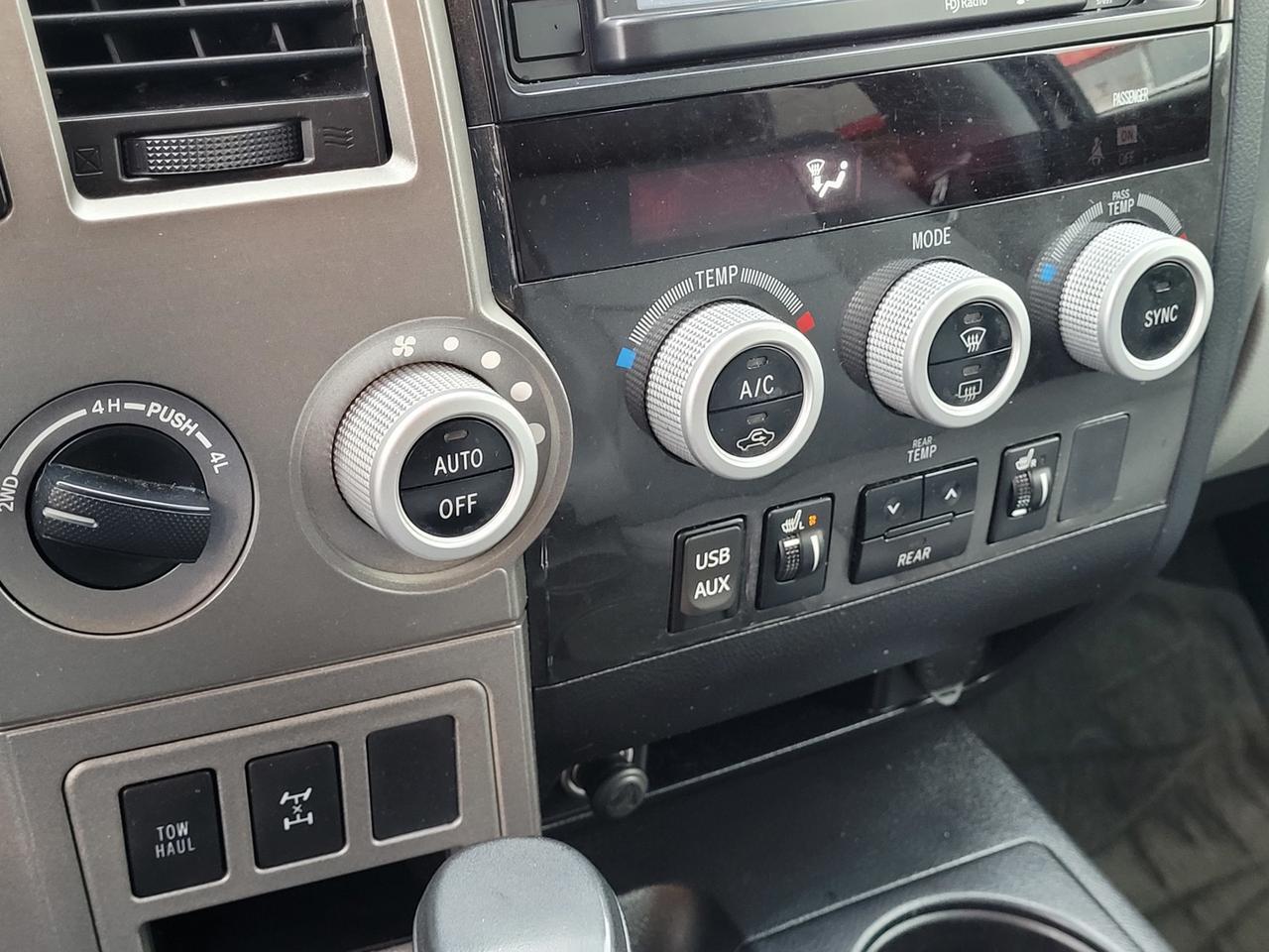 2015 Toyota SEQUOIA SR5 8 PASS V8 Vacaville CA 2015 Toyota SEQUOIA SR5 8 PASS V8 Vacaville CA