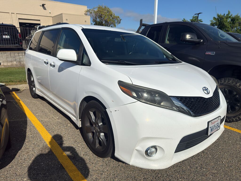 2015 Toyota Sienna SE 2015 Toyota Sienna SE