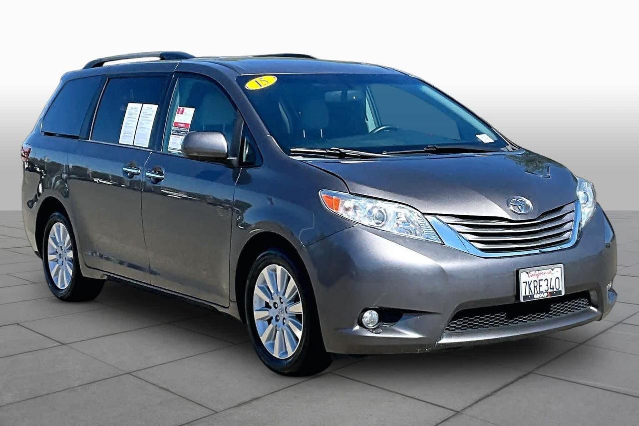 2015 Toyota Sienna XLE Premium 2015 Toyota Sienna XLE Premium