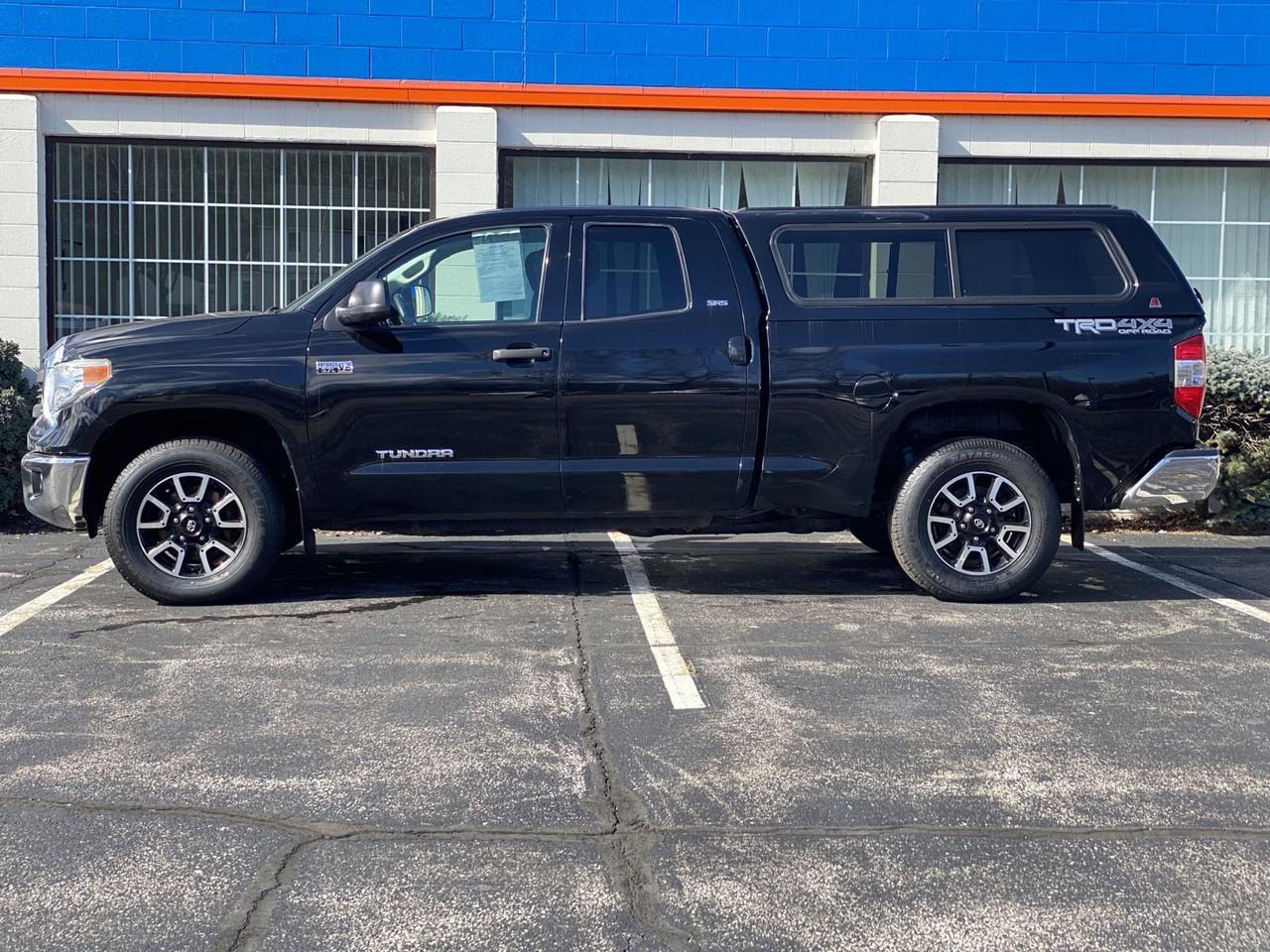 2015 Toyota Tundra 4WD Truck
