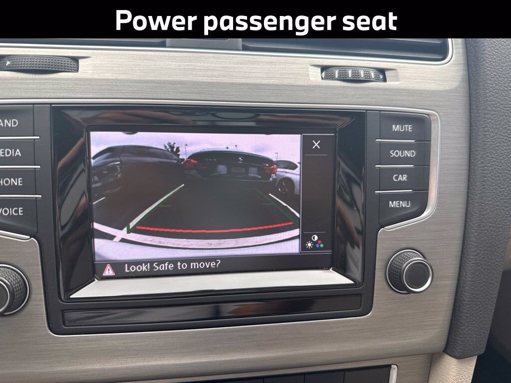 2015 Volkswagen Golf SportWagen S