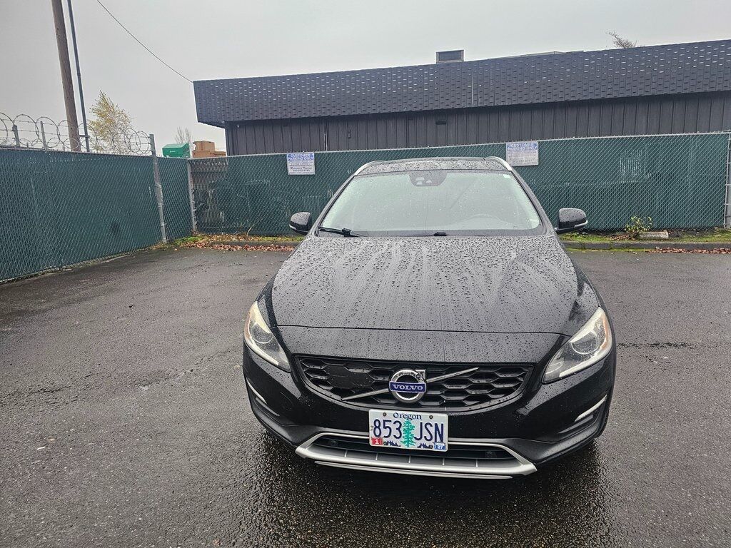 2015 Volvo V60 Cross Country T5 Platinum 2015 Volvo V60 Cross Country T5 Platinum