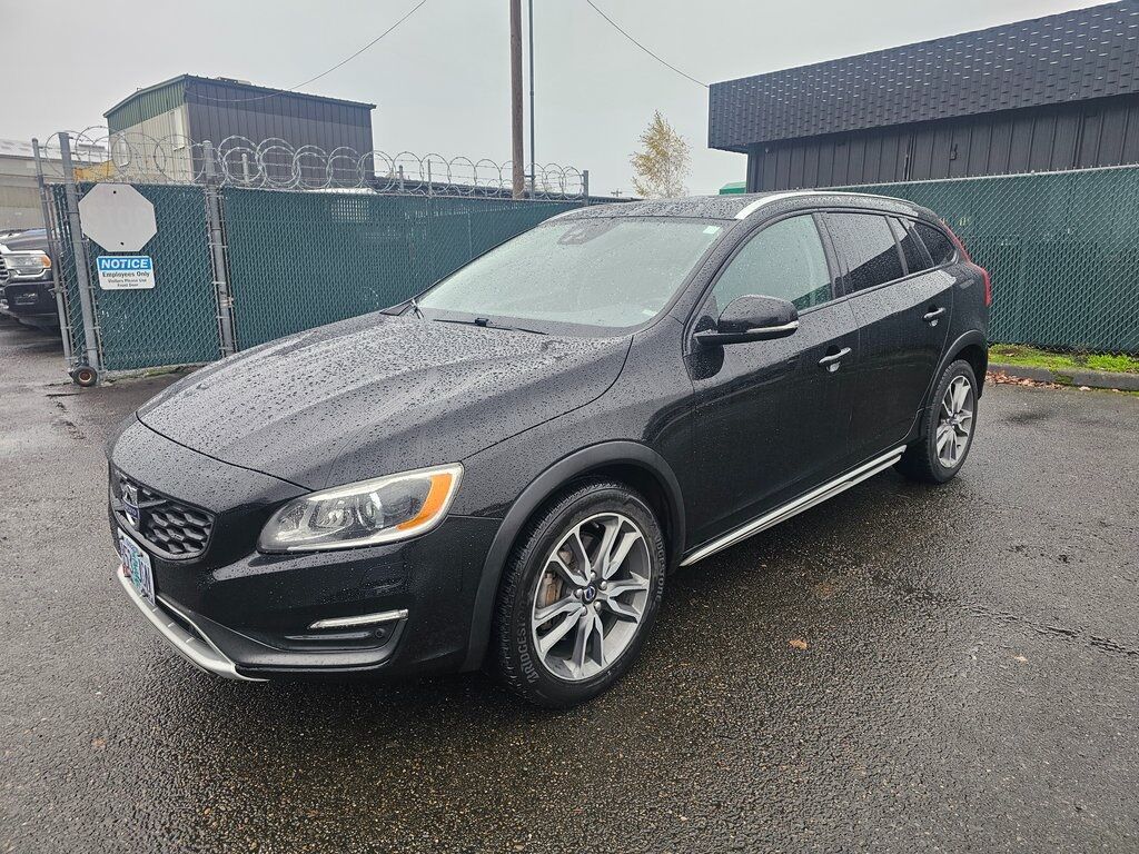 2015 Volvo V60 Cross Country T5 Platinum 2015 Volvo V60 Cross Country T5 Platinum