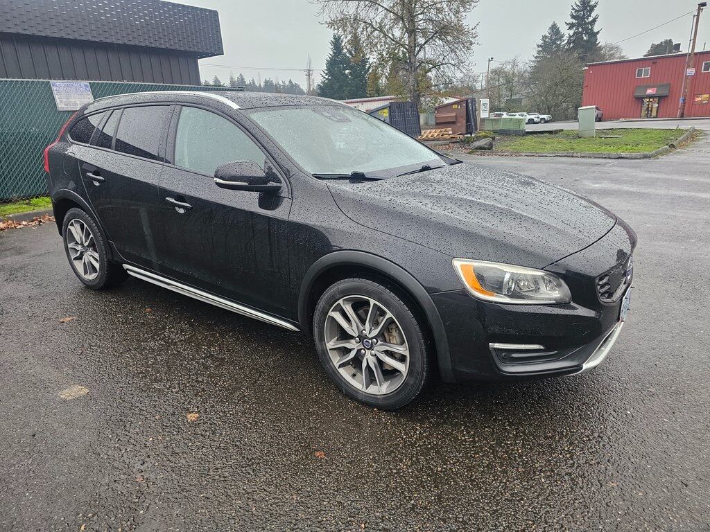 2015 Volvo V60 Cross Country T5 Platinum 2015 Volvo V60 Cross Country T5 Platinum