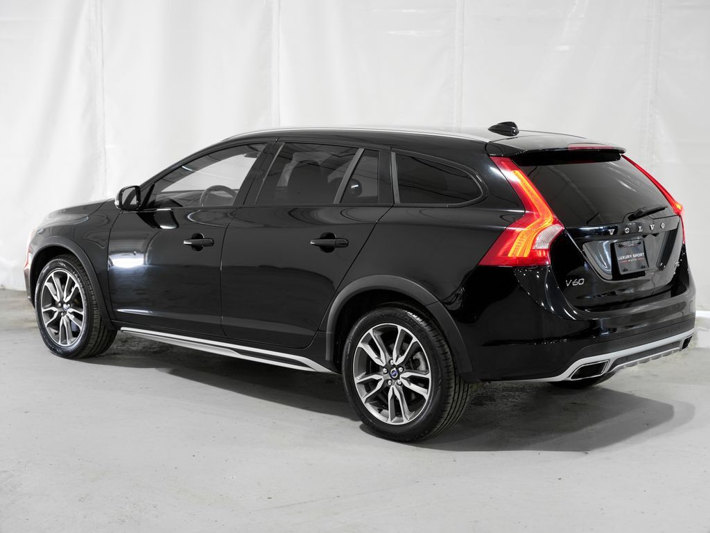 2015 Volvo V60 Cross Country T5 Platinum 2015 Volvo V60 Cross Country T5 Platinum
