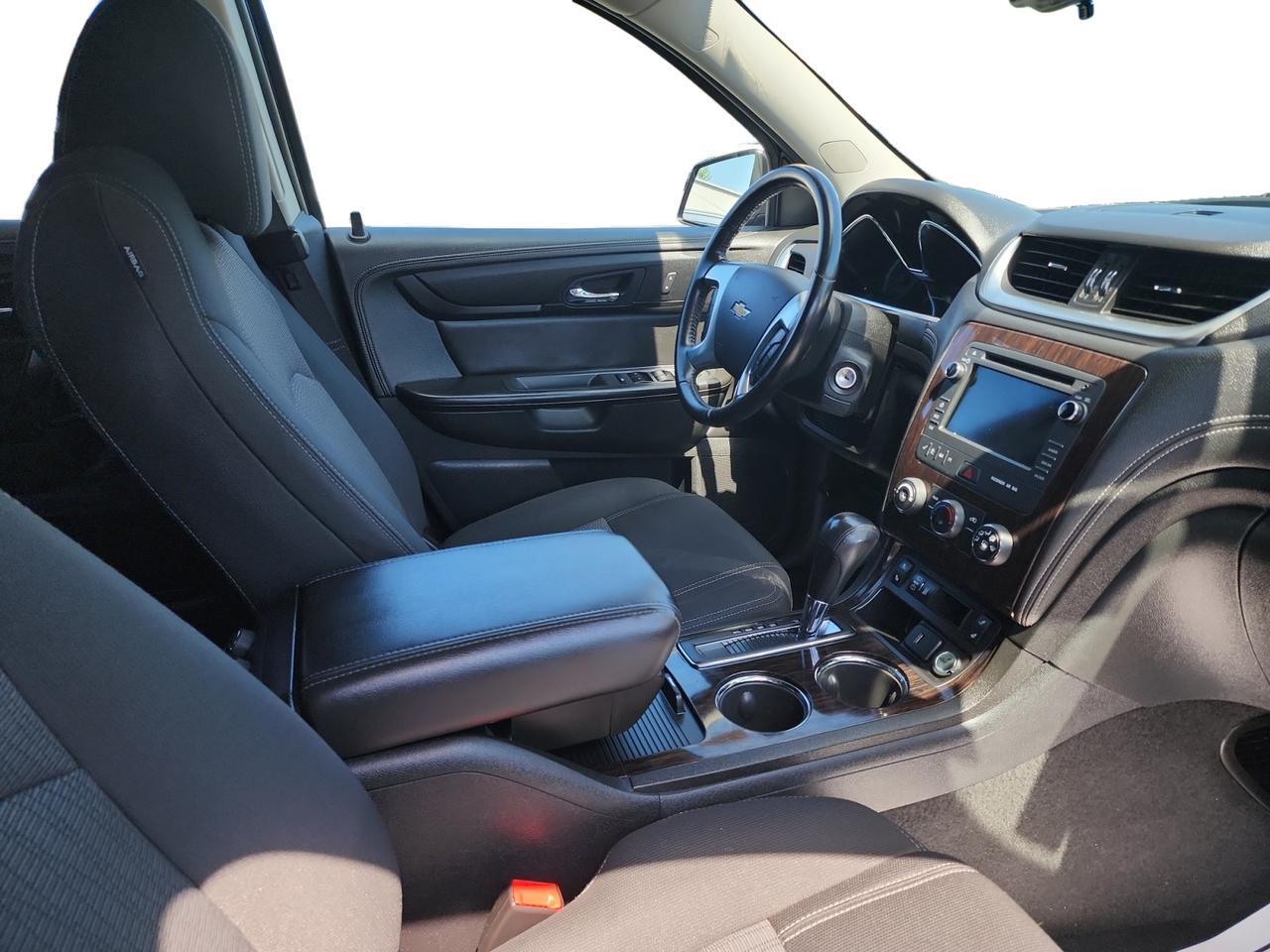 2016 CHEVROLET TRAVERSE 1LT Kansas City MO 2016 CHEVROLET TRAVERSE 1LT Kansas City MO
