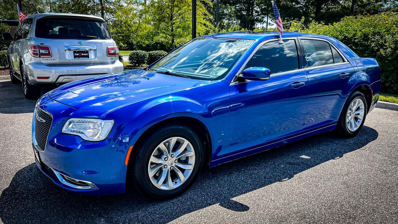 2016 CHRYSLER 300 LIMITED RWD, NAVIGATION, PANORAMIC ROOF, BACKUP CAMERA, LOW MILES, BEATS PREMIUM AUDIO 2016 CHRYSLER 300 LIMITED RWD, NAVIGATION, PANORAMIC ROOF, BACKUP CAMERA, LOW MILES, BEATS PREMIUM AUDIO