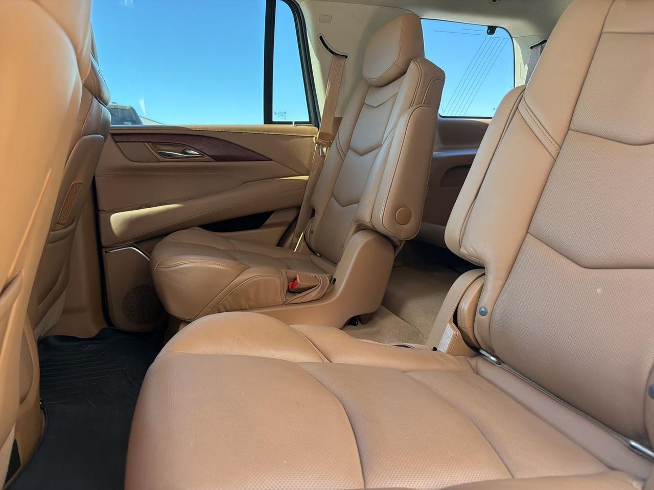 2016 Cadillac Escalade Platinum Edition Watertown SD 2016 Cadillac Escalade Platinum Edition Watertown SD