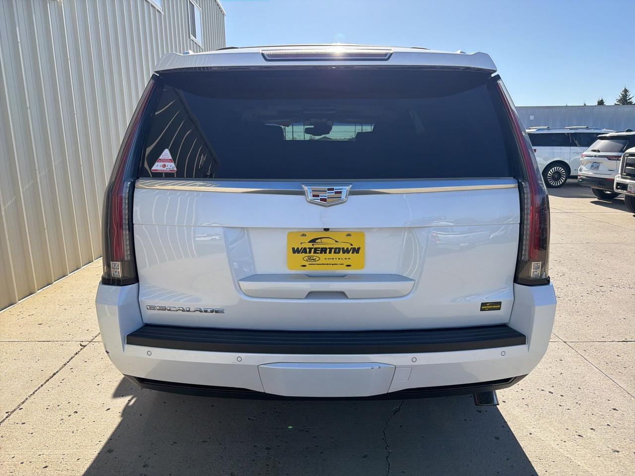 2016 Cadillac Escalade Platinum Edition Watertown SD 2016 Cadillac Escalade Platinum Edition Watertown SD