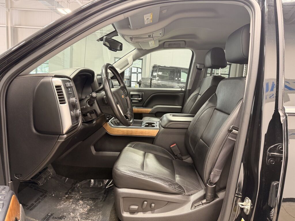 2016 Chevrolet Silverado 1500 4x4 Crew Cab LTZ Minocqua WI 2016 Chevrolet Silverado 1500 4x4 Crew Cab LTZ Minocqua WI