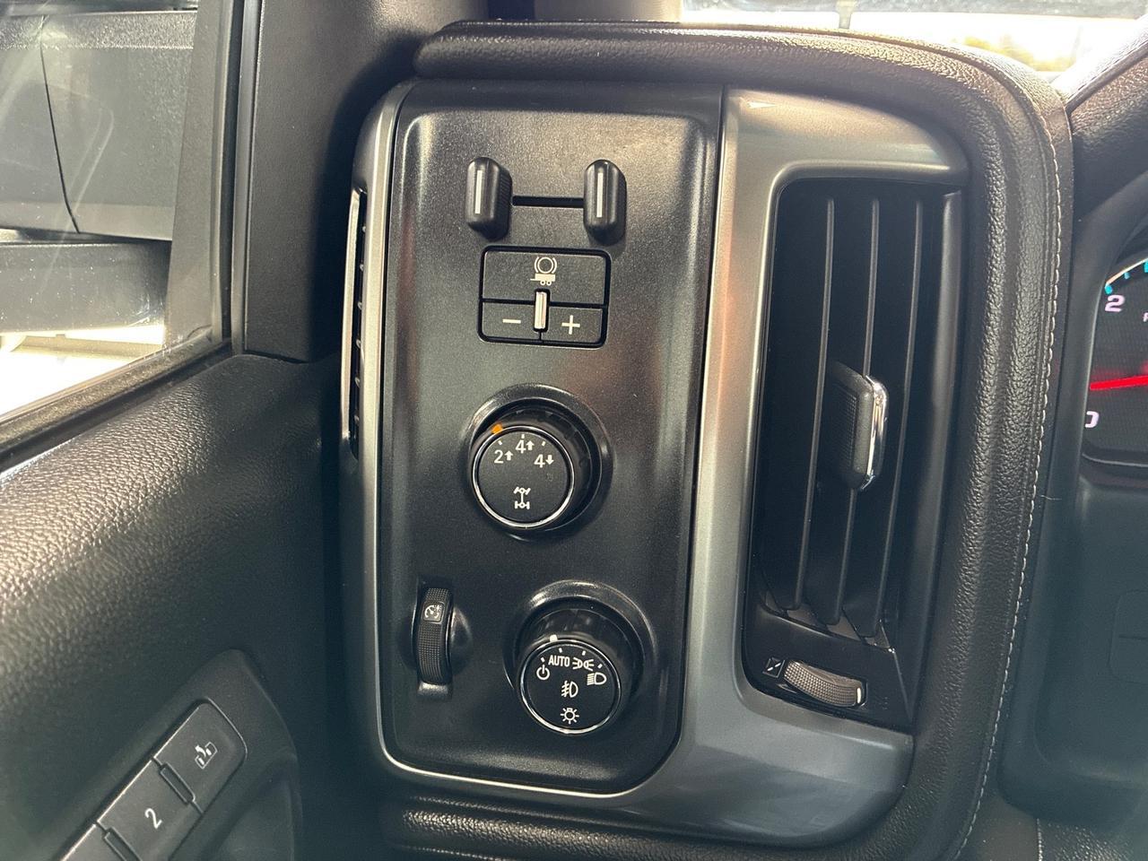 2016 Chevrolet Silverado 2500HD LTZ, 4x4, 6.0L V8, LTZ Plus Pkg, Sunroof, Heat & Cool Seats, Z71 Pkg, Nav Houston TX 2016 Chevrolet Silverado 2500HD LTZ, 4x4, 6.0L V8, LTZ Plus Pkg, Sunroof, Heat & Cool Seats, Z71 Pkg, Nav Houston TX