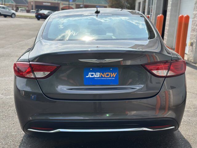 2016 Chrysler 200