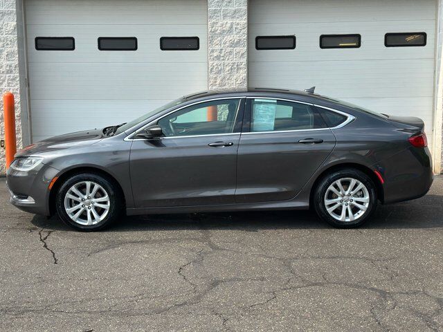 2016 Chrysler 200
