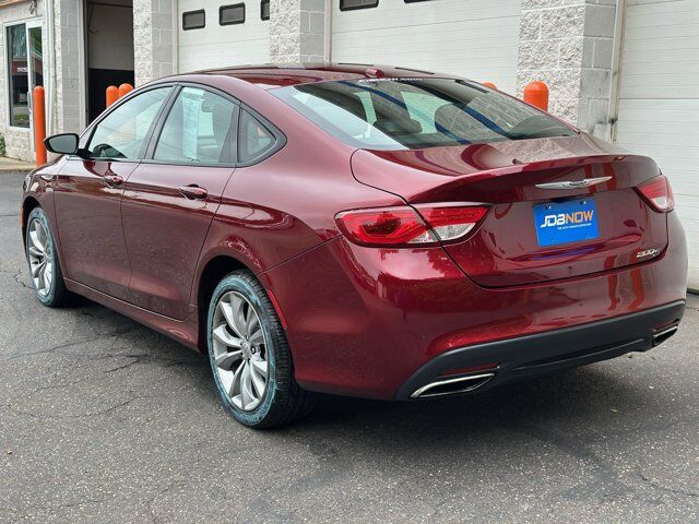 2016 Chrysler 200