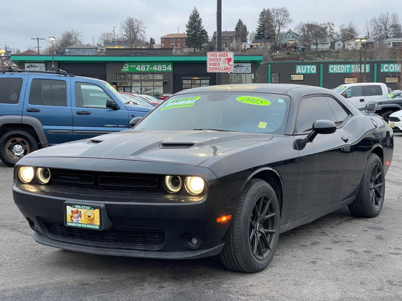 2016 Dodge Challenger SXT Plus