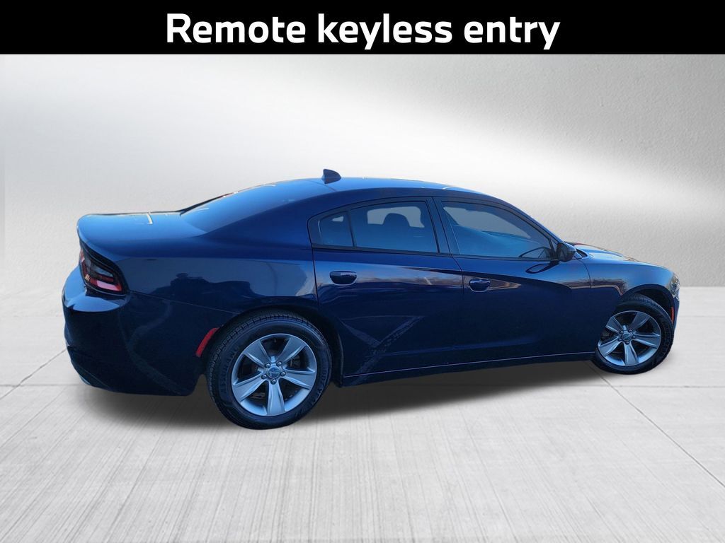 2016 Dodge Charger SXT